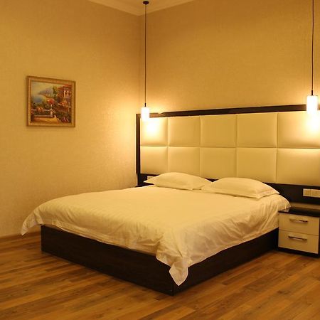 Atlas B&B Hotel Ντουσαμπέ Εξωτερικό φωτογραφία