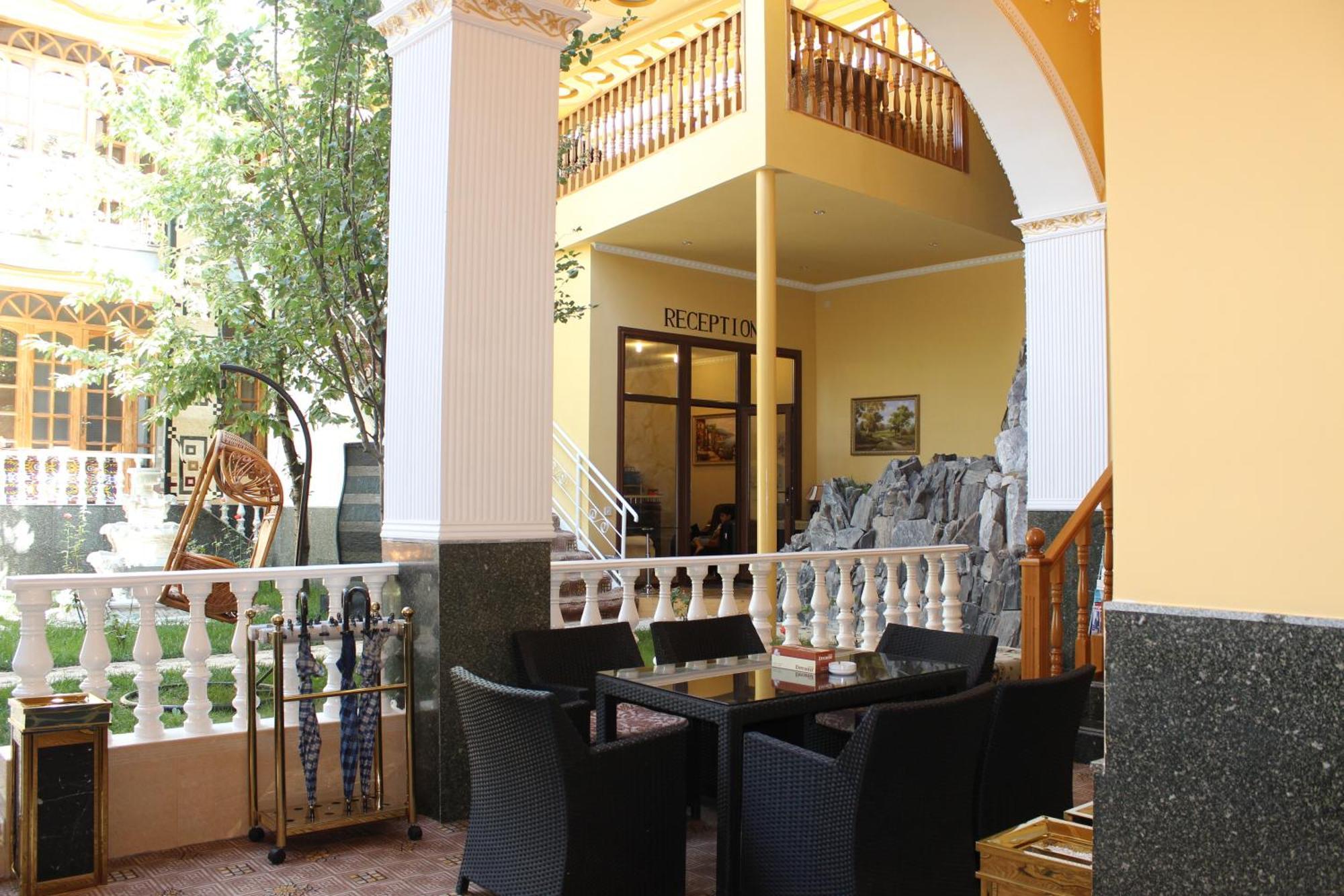 Atlas B&B Hotel Ντουσαμπέ Εξωτερικό φωτογραφία