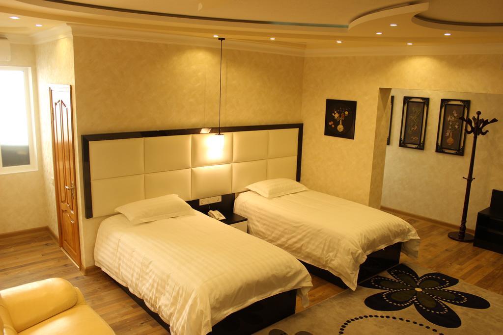 Atlas B&B Hotel Ντουσαμπέ Εξωτερικό φωτογραφία