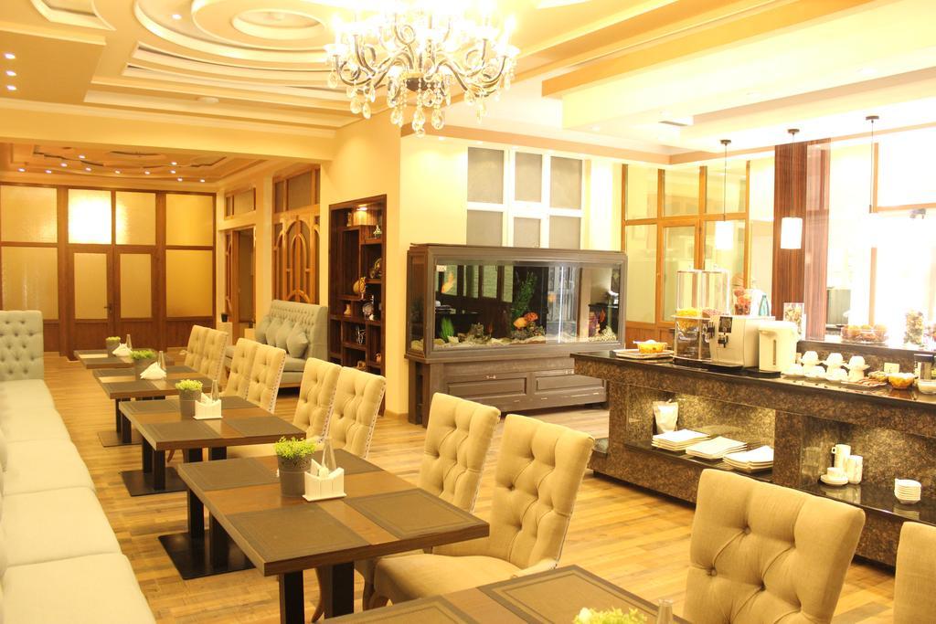 Atlas B&B Hotel Ντουσαμπέ Εξωτερικό φωτογραφία