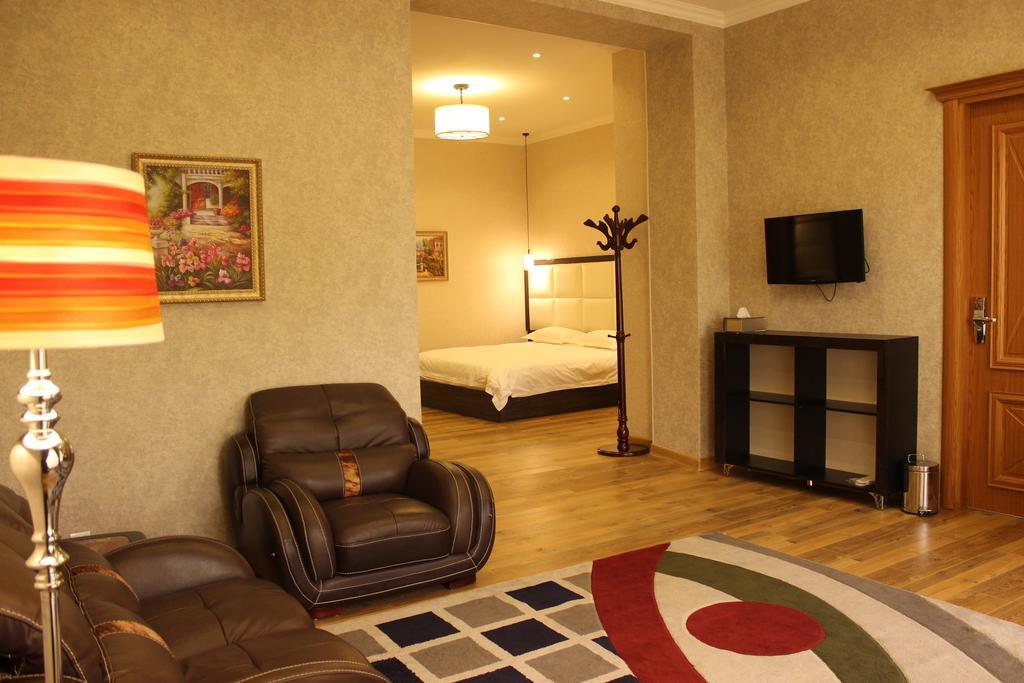 Atlas B&B Hotel Ντουσαμπέ Εξωτερικό φωτογραφία